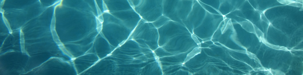 picture of water in a pool